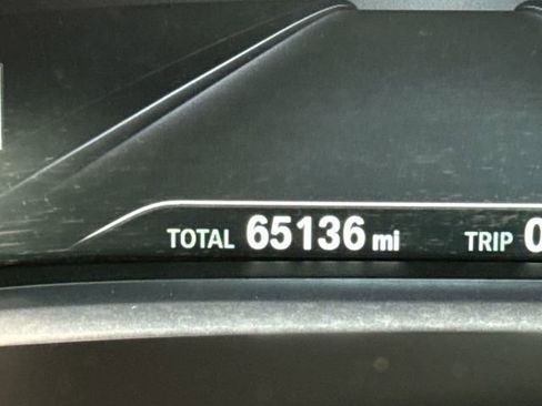 Used 2017 BMW 750i xDrive image 19