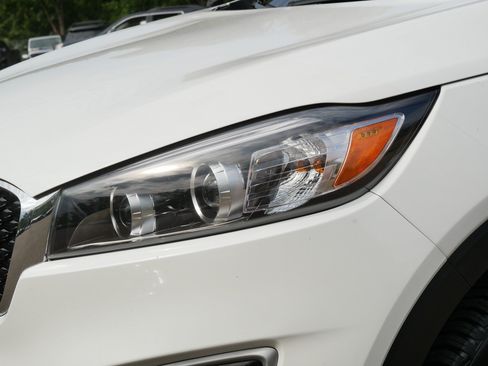 Used 2017 Kia Sorento EX w/ EX Advanced Touring Package AWD/4WD image 16
