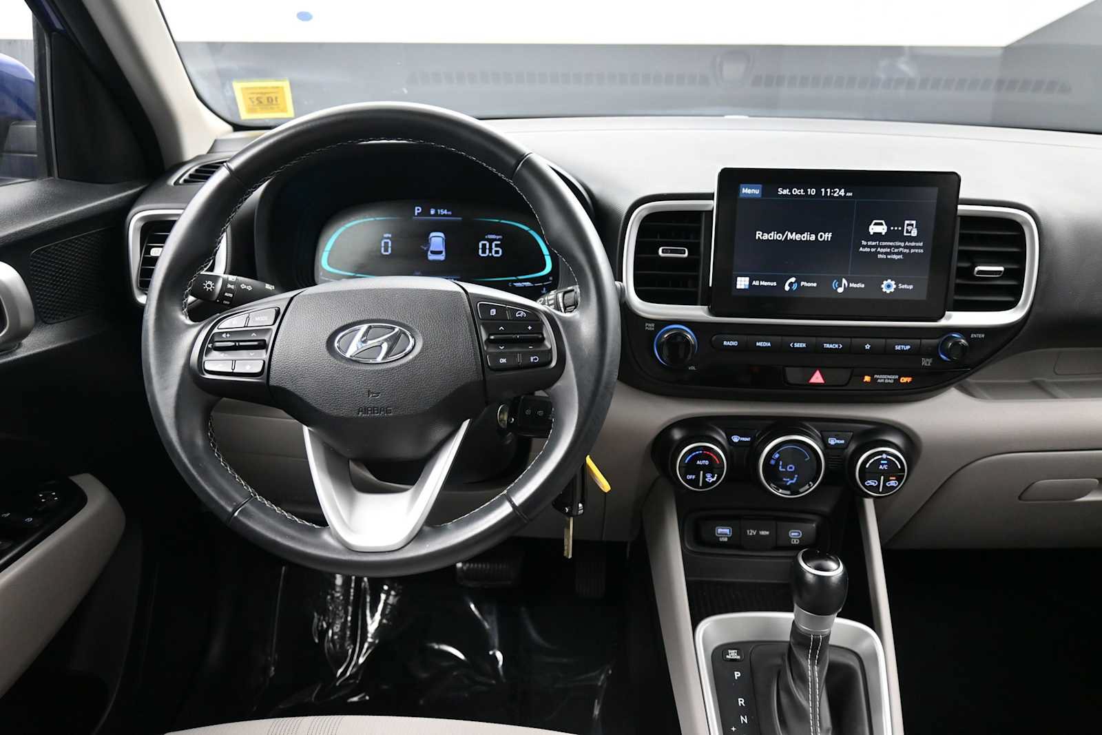 Certified 2023 Hyundai Venue SEL w/ Cargo Package FWD image 19