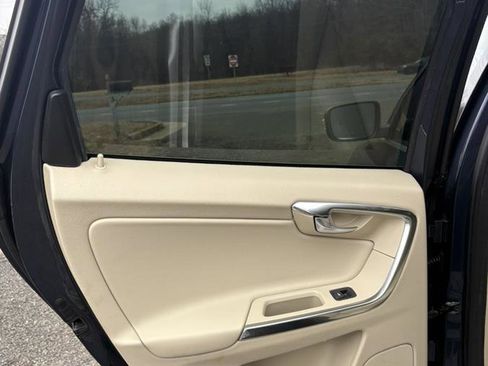 Used 2013 Volvo XC60 3.2 image 14