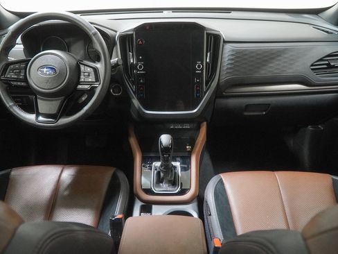 Used 2025 Subaru Forester Touring image 28
