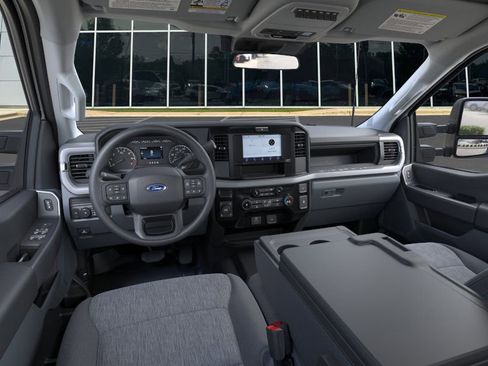 New 2026 Ford F250 XL w/ FX4 Off-Road Package image 9