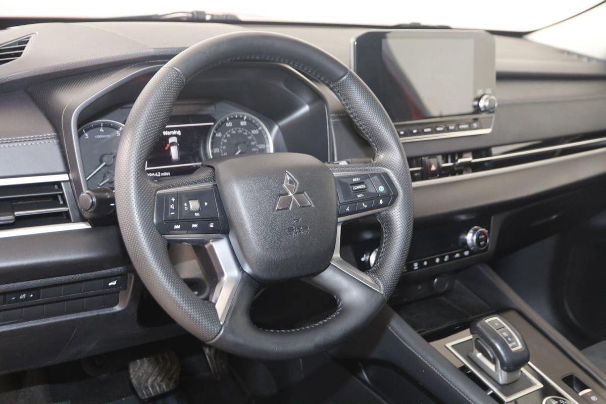 Used 2024 Mitsubishi Outlander Ralliart AWD/4WD image 6