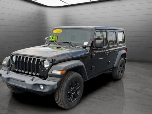 Used 2022 Jeep Wrangler Unlimited Sport image 1