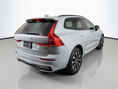 Used 2024 Volvo XC60 B5 Plus AWD/4WD image 6