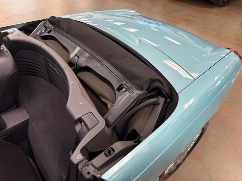 Used 2002 Ford Thunderbird RWD image 16