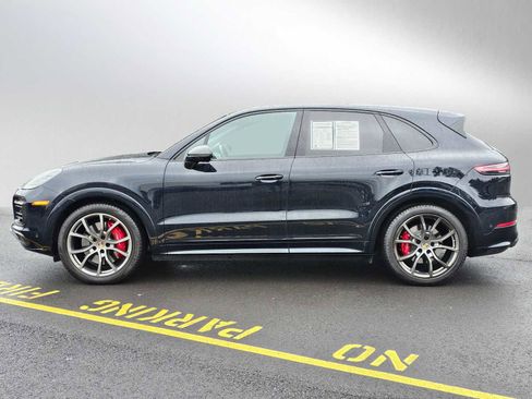Used 2023 Porsche Cayenne GTS image 6