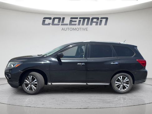 Used 2018 Nissan Pathfinder SL AWD/4WD image 2