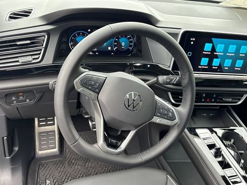 New 2026 Volkswagen Atlas Cross Sport SEL Premium R-Line image 17