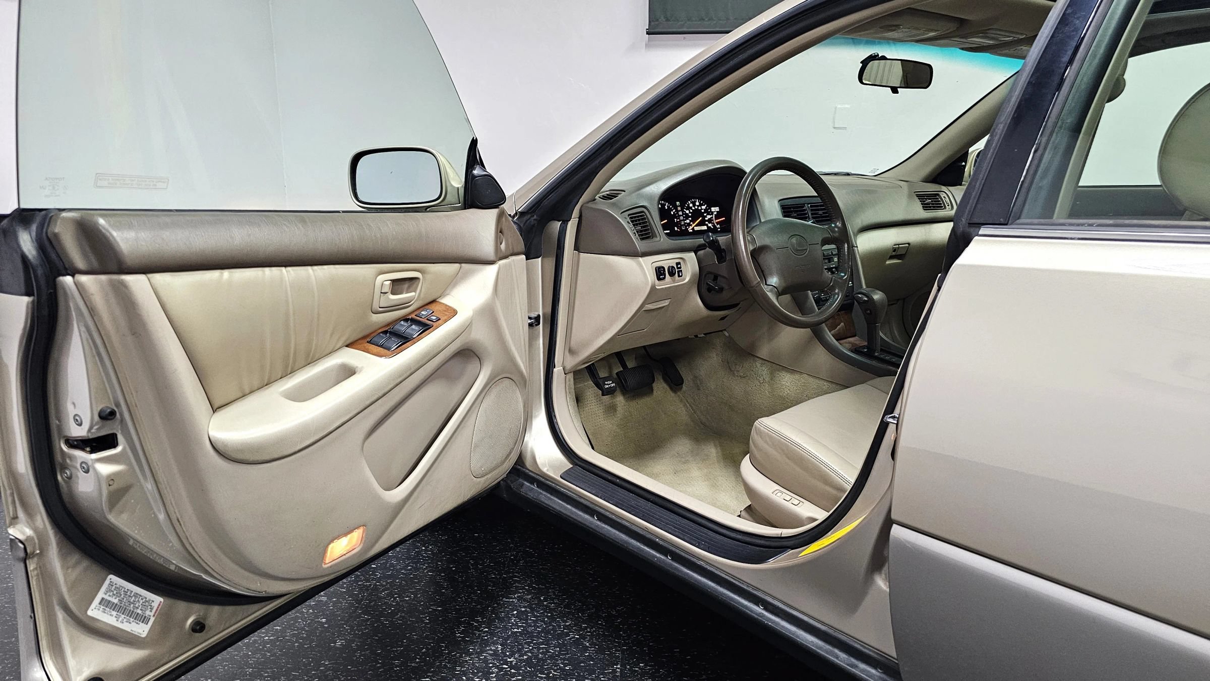 Used 1999 Lexus ES 330 FWD image 26