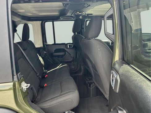 Used 2022 Jeep Wrangler Unlimited Sport image 11