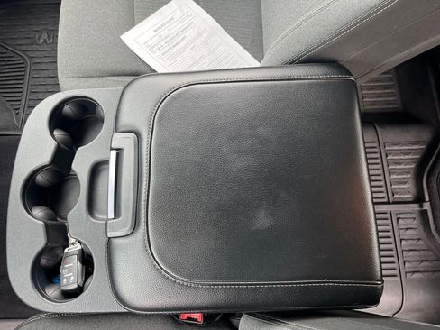 Used 2022 RAM 2500 Big Horn w/ Safety Group B image 30