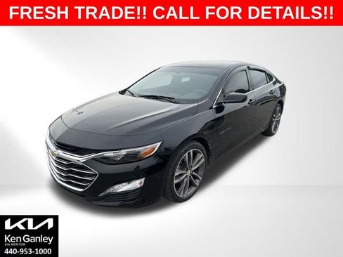 Used 2022 Chevrolet Malibu LT FWD image 1