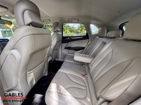 Used 2017 Lincoln MKC Premiere image 28