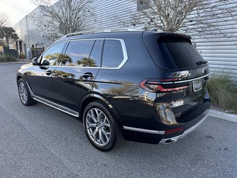 Used 2025 BMW X7 xDrive40i image 3
