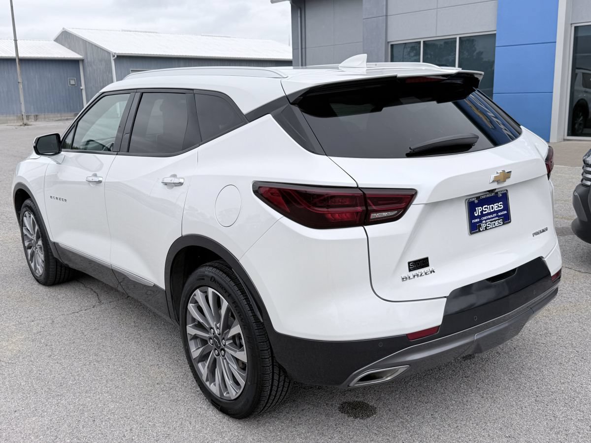 Used 2023 Chevrolet Blazer Premier w/ LPO, Cargo Package FWD image 7