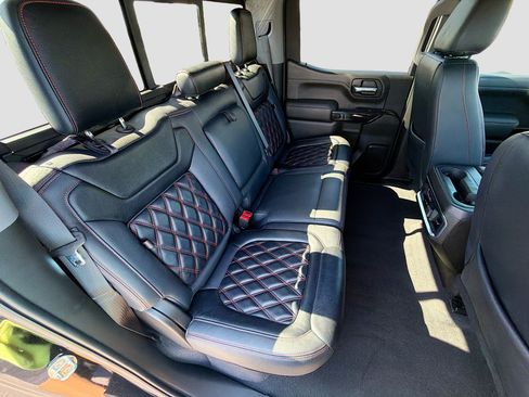 Used 2021 GMC Sierra 1500 SLT w/ SLT Premium Plus Package AWD/4WD image 29