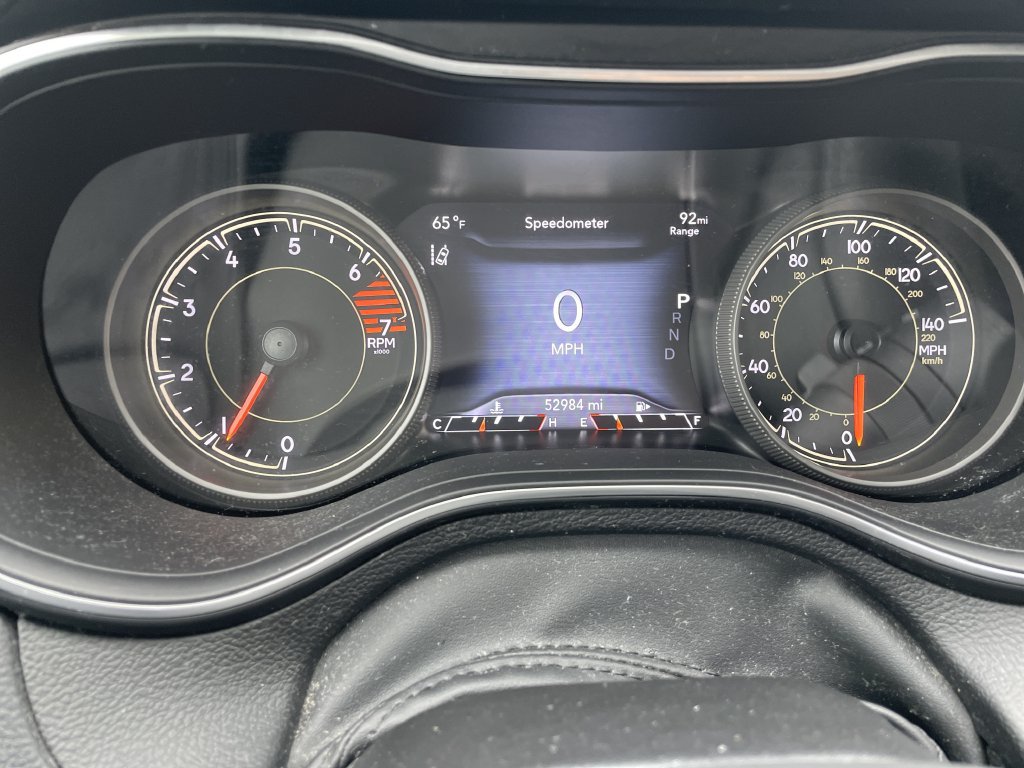 Certified 2023 Jeep Cherokee Altitude Lux w/ Lux Elite Package AWD/4WD image 17
