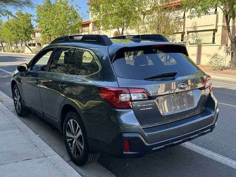 Used 2018 Subaru Outback 2.5i Limited AWD/4WD image 6