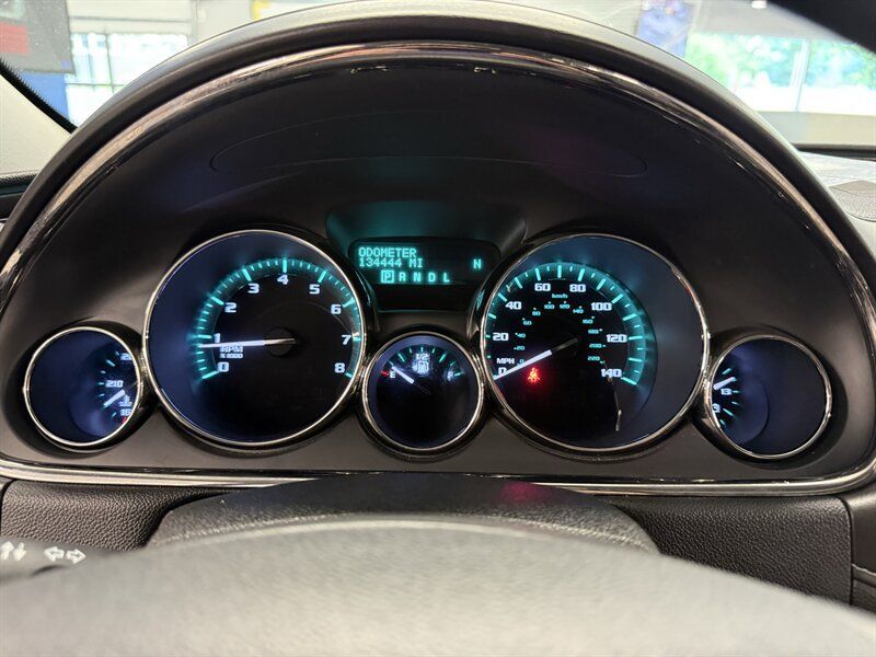 Used 2015 Buick Enclave Leather AWD/4WD image 29