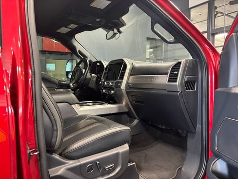 Used 2022 Ford F350 Platinum AWD/4WD image 22
