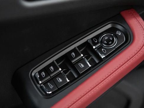 New 2026 Porsche Macan AWD/4WD image 24