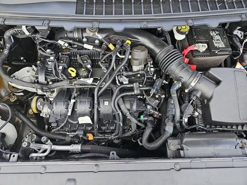 Used 2024 Ford Edge SE w/ Black Appearance Package image 33