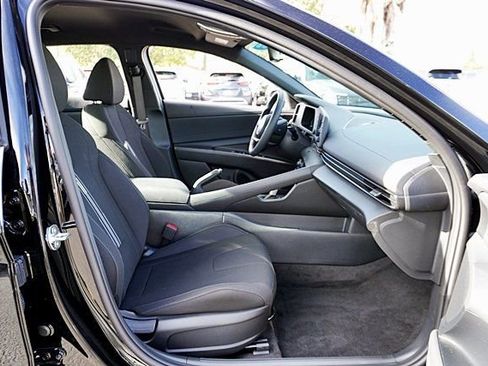 Certified 2026 Hyundai Elantra Sport FWD image 11