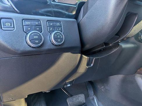 Used 2024 GMC Sierra 3500 SLT w/ SLT Premium Package image 17