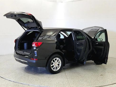 Used 2024 Chevrolet Equinox LT AWD/4WD image 12