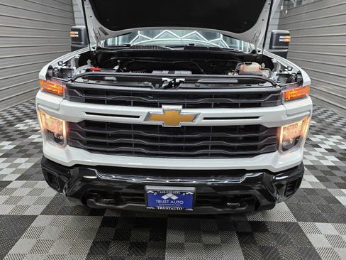 Used 2024 Chevrolet Silverado 2500 Custom w/ Custom Value Package AWD/4WD image 35