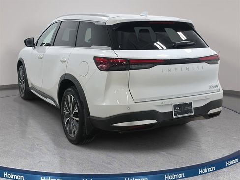 Certified 2026 INFINITI QX60 Luxe w/ Family Package image 7