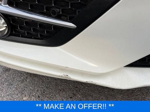 Used 2018 Honda Odyssey Elite image 4