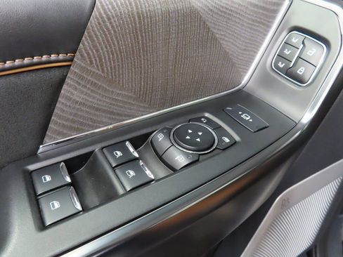 Used 2024 Ford F250 Platinum image 79