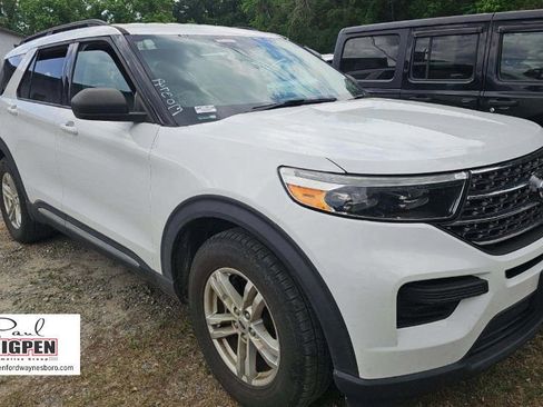Used 2020 Ford Explorer XLT RWD image 1