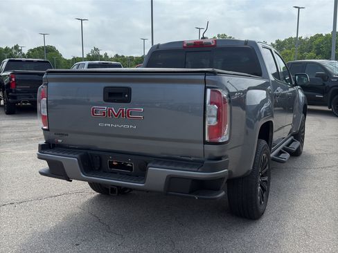 Used 2022 GMC Canyon Elevation w/ Elevation Premium Package AWD/4WD image 5