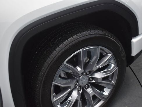 Used 2024 GMC Sierra 1500 Denali image 17