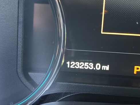 Certified 2020 Ford F150 Lariat w/ Equipment Group 502A Luxury image 16