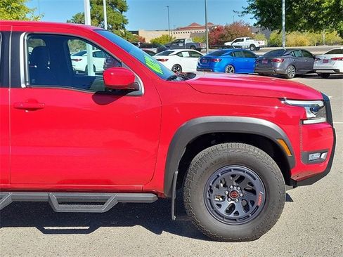 Certified 2025 Nissan Frontier PRO-4X image 2