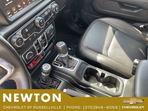Used 2022 Jeep Gladiator Mojave AWD/4WD image 21