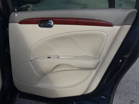 Used 2008 Buick Lucerne CXL w/ Ultra Confidence Package image 13