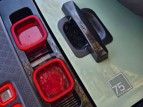 Used 2023 Land Rover Defender 110 75th Limited Edition image 69