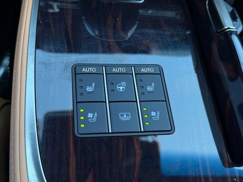 Certified 2023 Lexus LS 500 AWD w/ Luxury Package image 33