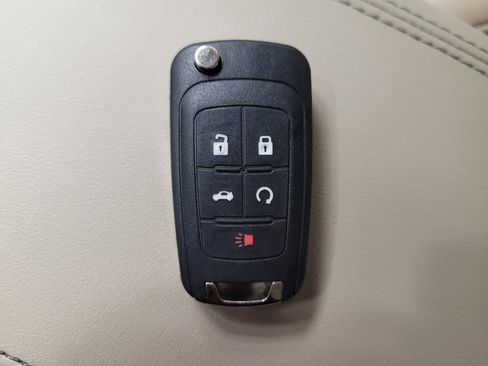Used 2015 Buick LaCrosse Leather FWD image 32