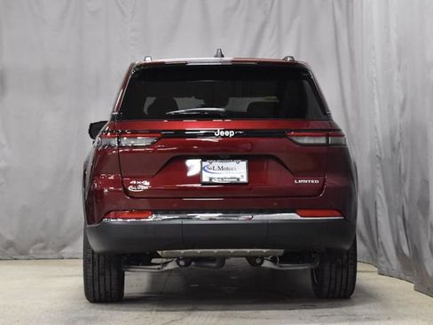 New 2025 Jeep Grand Cherokee Limited image 8