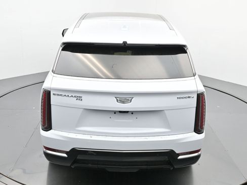 New 2026 Cadillac Escalade IQ Luxury 2 image 26