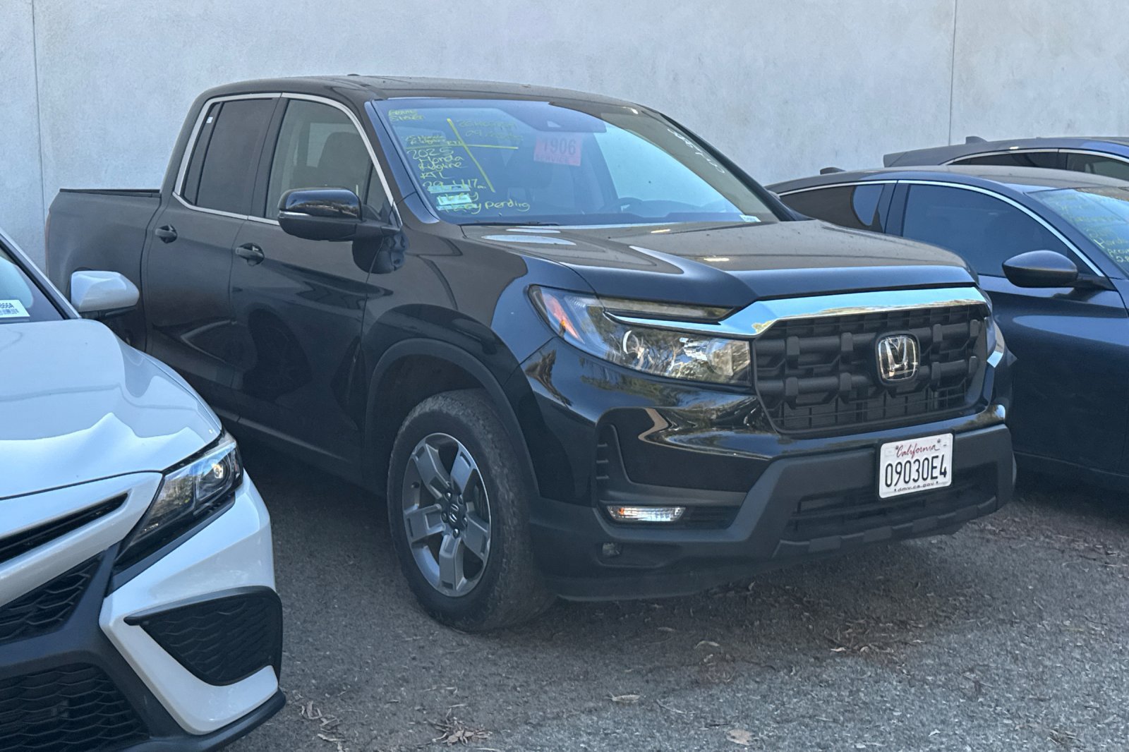 Used 2025 Honda Ridgeline RTL image 2