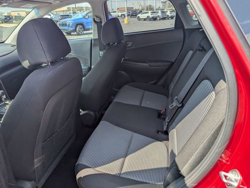 Used 2018 Hyundai Kona SEL w/ SEL Tech Package 02 image 9