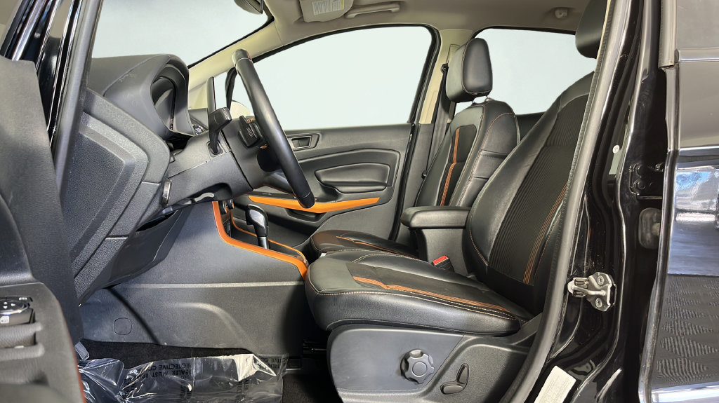 Used 2018 Ford EcoSport SES w/ Cold Weather Package AWD/4WD image 14