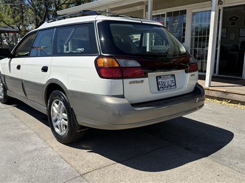 Used 2003 Subaru Outback Wagon AWD/4WD image 4